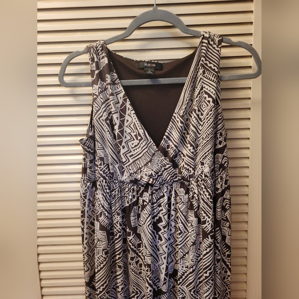 Style & Co Sleeveless V- Neck Printed Maxi Dress - Small